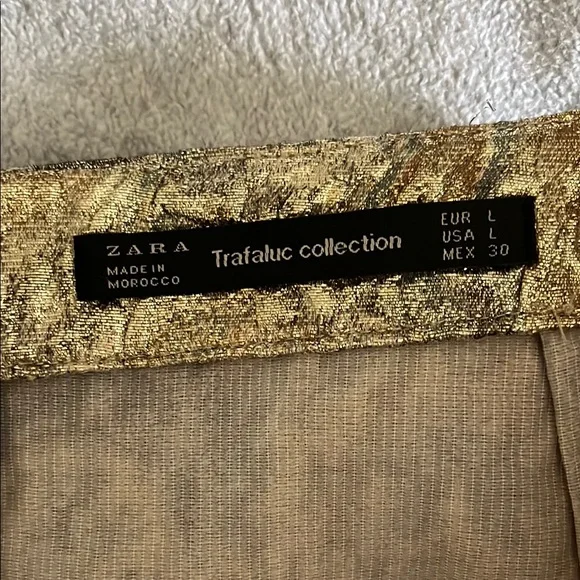 Zara Gold Embellished Mini Pencil Skirt - Picture 2 of 3